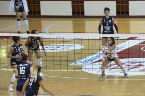 cMIC09823